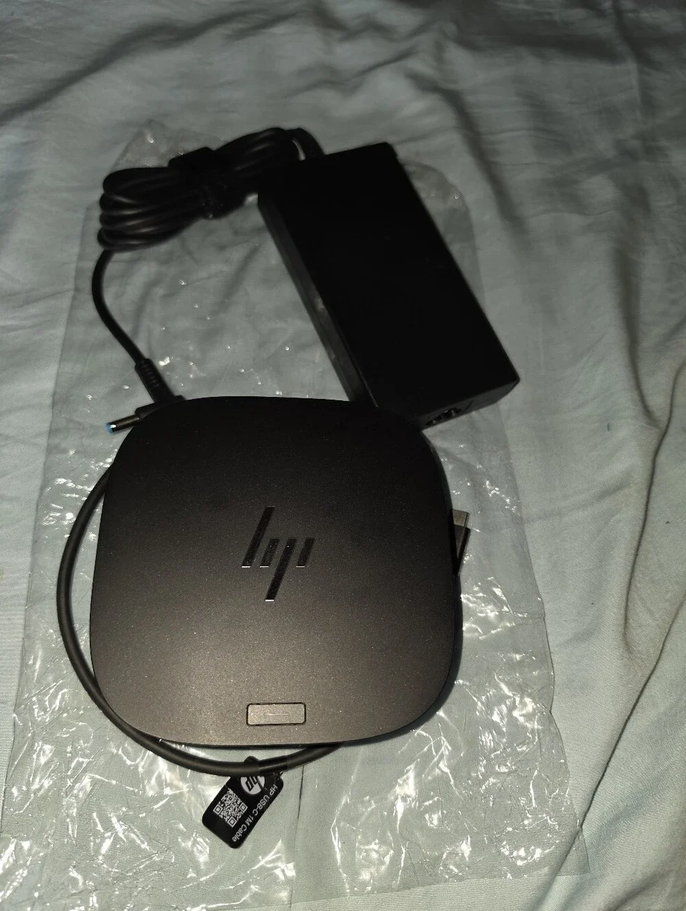 HP HOT ITEM! HSN-IX02 USB-C G5 Docking Station Kit w/120W AC Adapter. R2S!